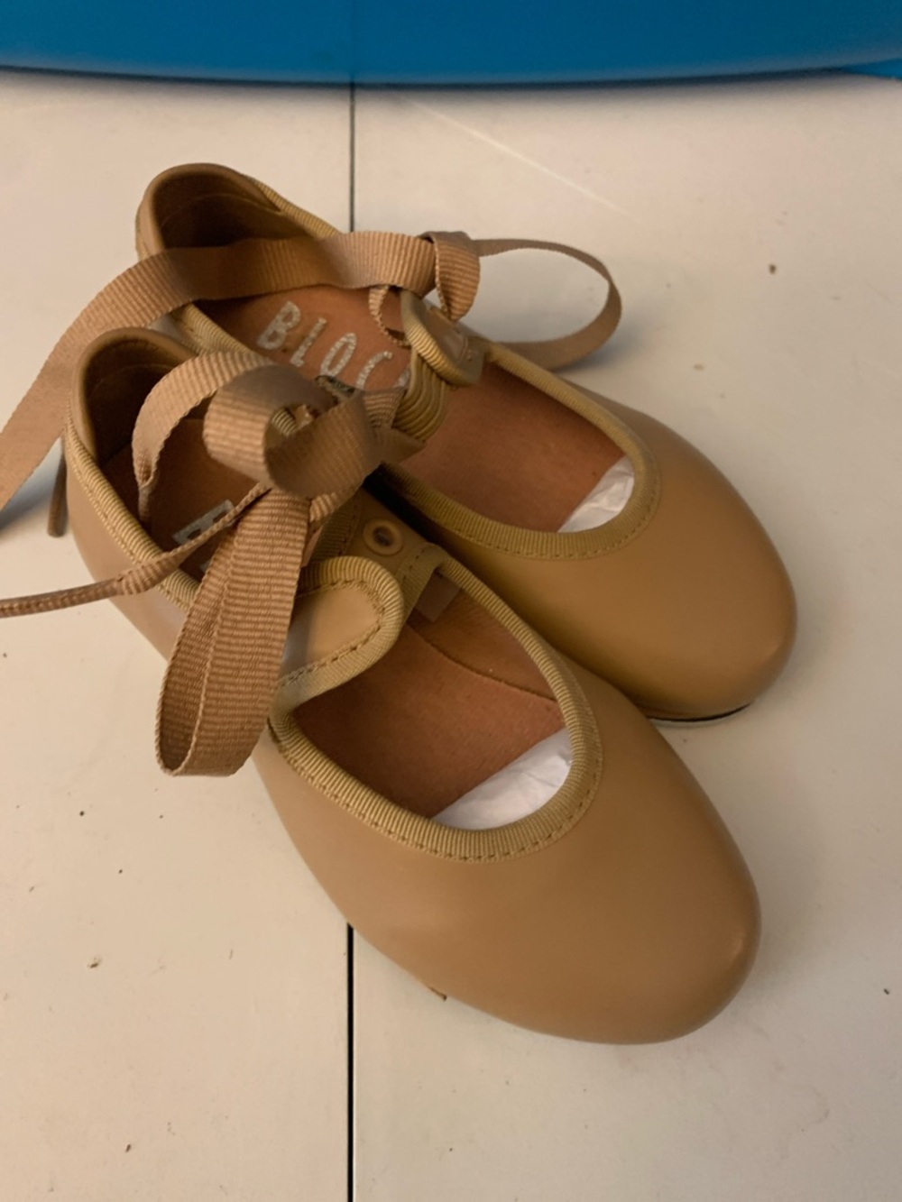 Bloch Tan Tap Shoes with Ribbon Ties